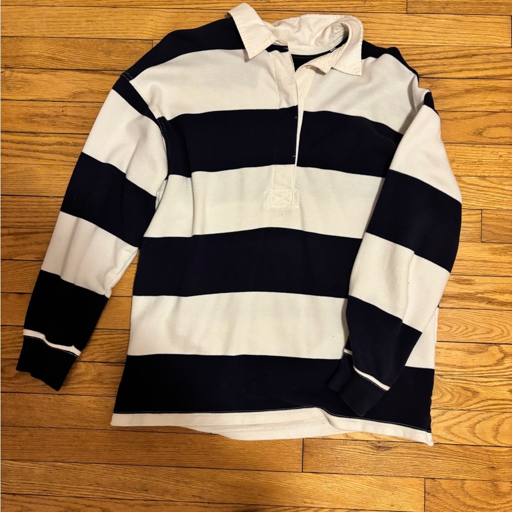 Aerie Men's Navy and White Striped Sweater